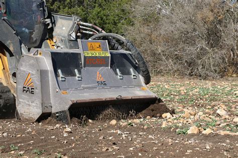 skid steer bucket stone capacity